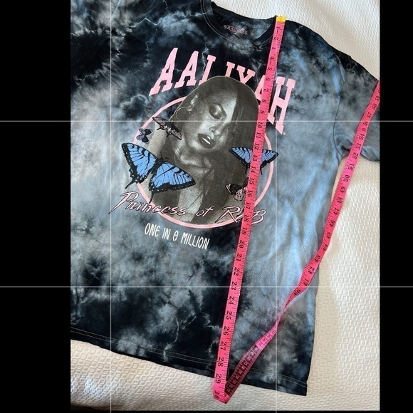 Tie Dye Aaliyah Butterfly Graphic T-Shirt - Picture 11 of 12